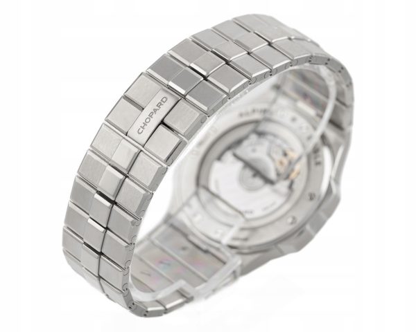 3357efd542019a59dccd4bd971f6