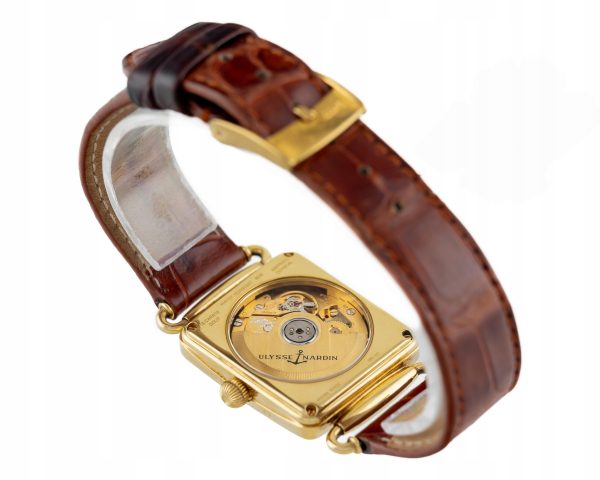 18c137b74bcdbd321fe6b13c1bdd