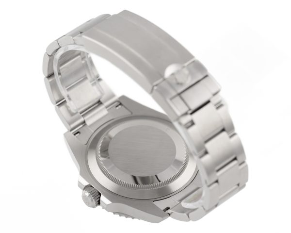 5899e30042ca8d1b00f8292904f9