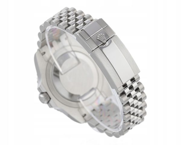 867653c14fa1844e2b75cb2b8e22