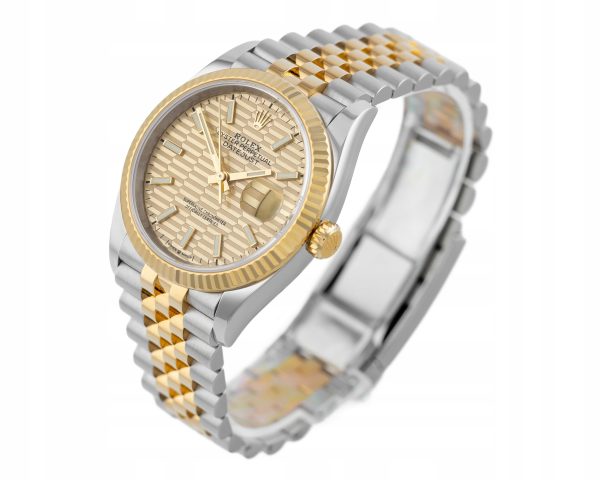 08d4495f490f9819bc2fb2a40ae8