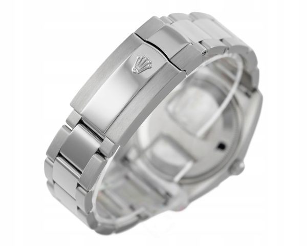 7b77939d4f828c56d3dee81d68a9-1