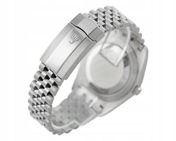 bc8056194134adbae609f55932c8