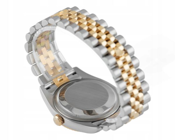 97bbe5ed4dc9867c5c593c33d354