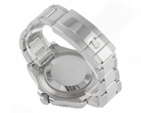 b6f8882542bab2146f7135b6d601