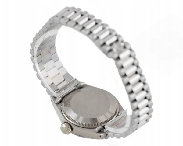 28d0b7bd41bb8e918524f58a1d23